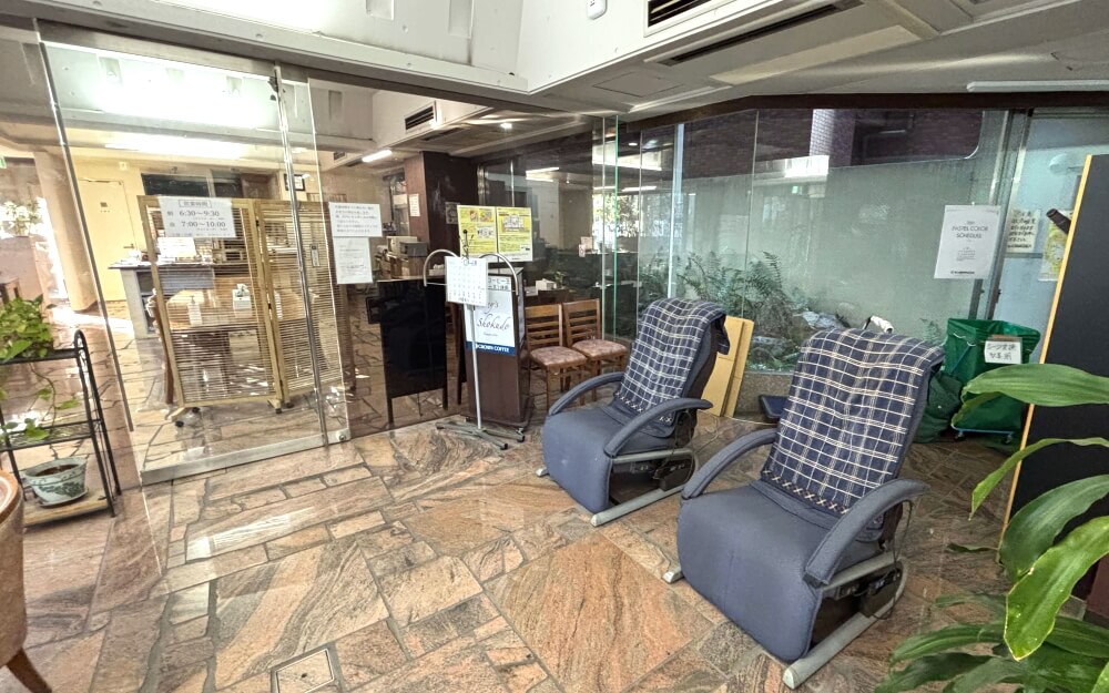 ミールズ新大阪-ロビー